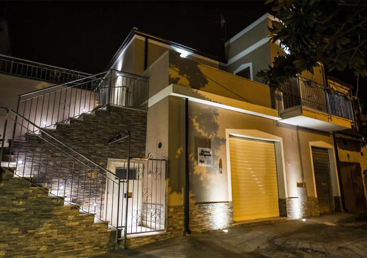 לינה וארוחת בוקר טרופאה Residenza Magnolia מראה חיצוני תמונה