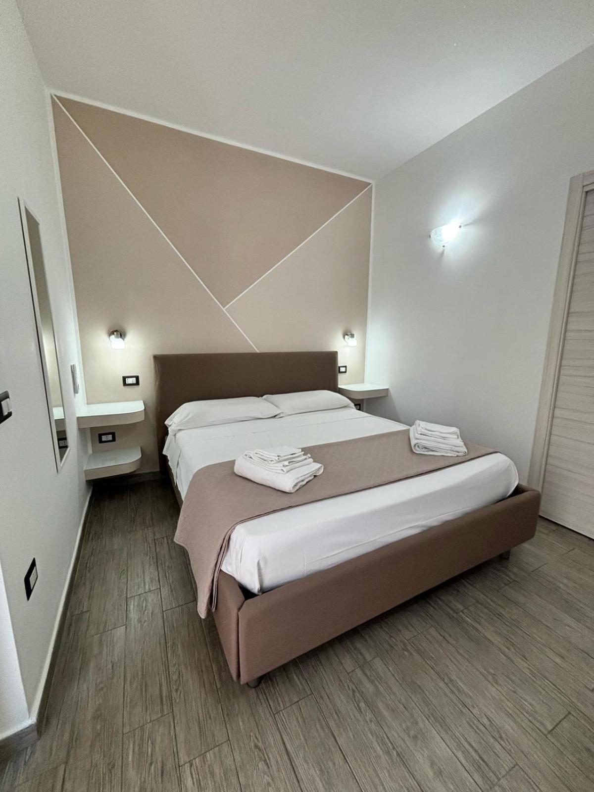 לינה וארוחת בוקר טרופאה Residenza Magnolia מראה חיצוני תמונה