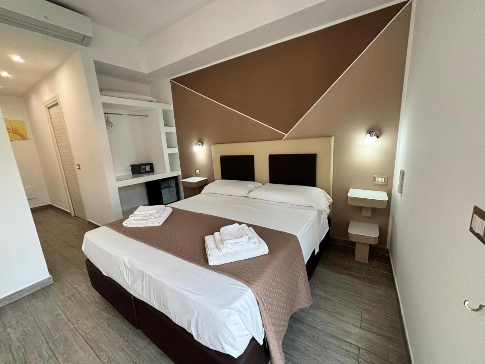 לינה וארוחת בוקר טרופאה Residenza Magnolia מראה חיצוני תמונה
